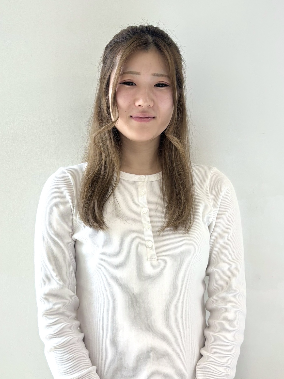 山田　直華